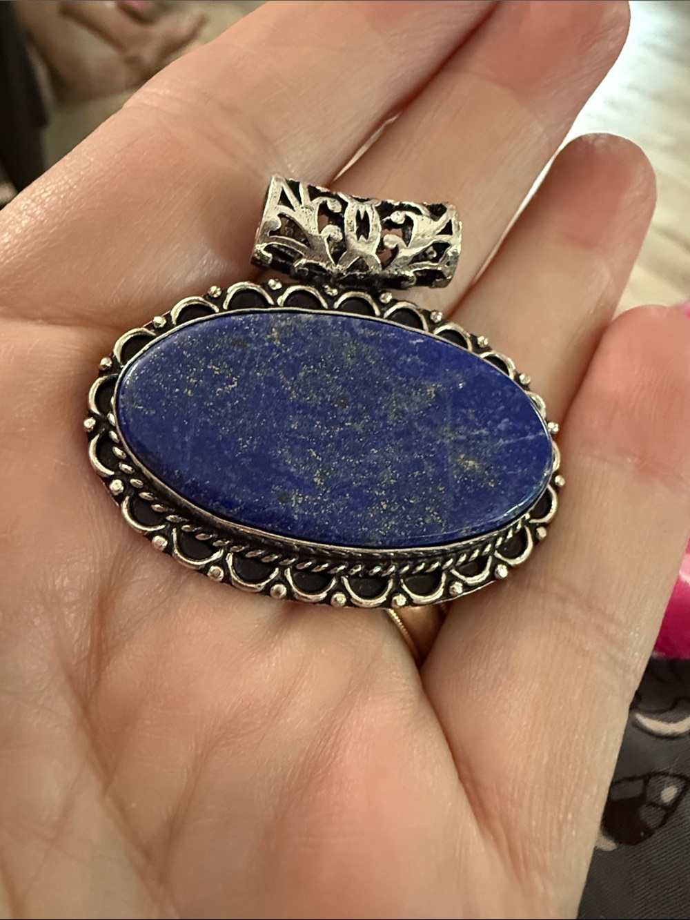 Lapis Lazuli Oval sterling Silver Pendant in Deep Blue - Picture 2 of 2
